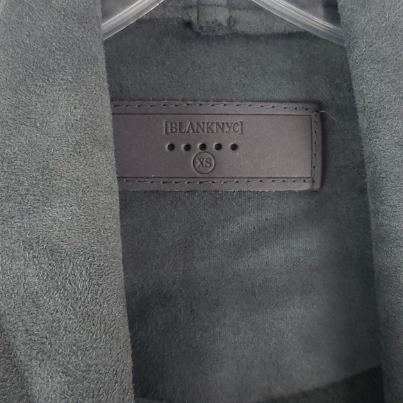 NWT Blank NYC Gray Faux Suede Drape Front Moto XS‎ - Picture 5 of 10